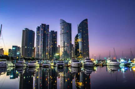 Photo of Busan at dusk by Jongsoo Hur from PxHere